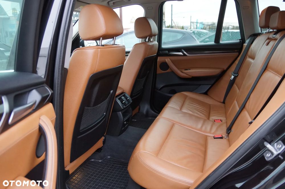 BMW X3 xDrive20i - 31