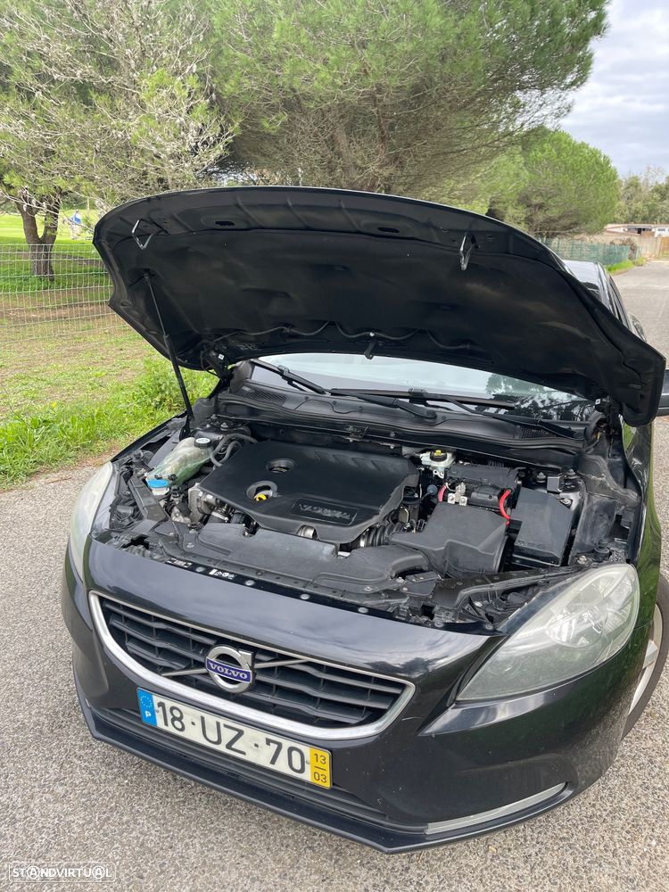 Volvo V40 D2 Momentum - 20