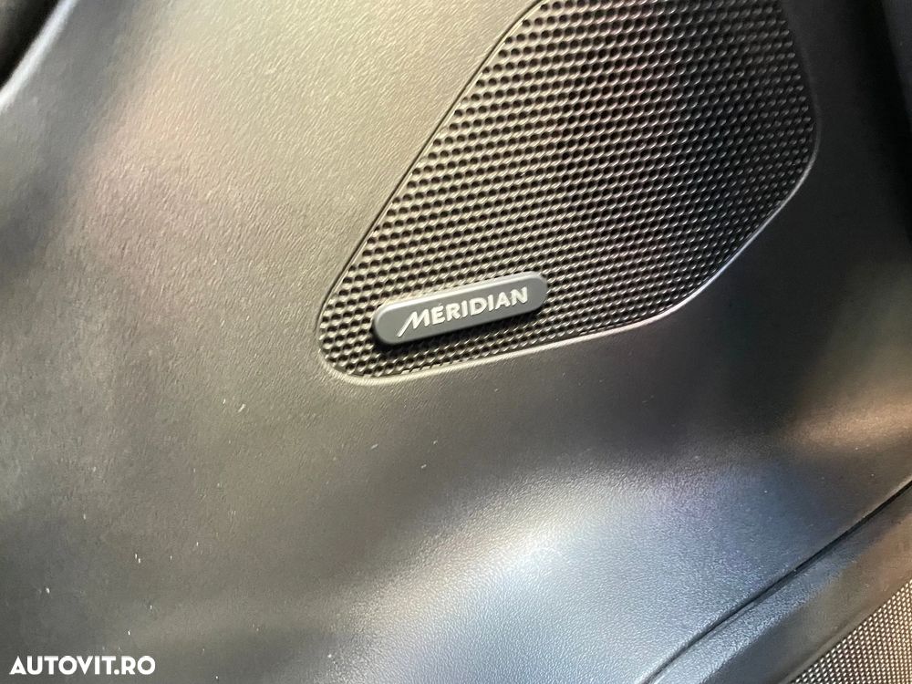 Jaguar F-Pace 30d AWD R-Sport - 23