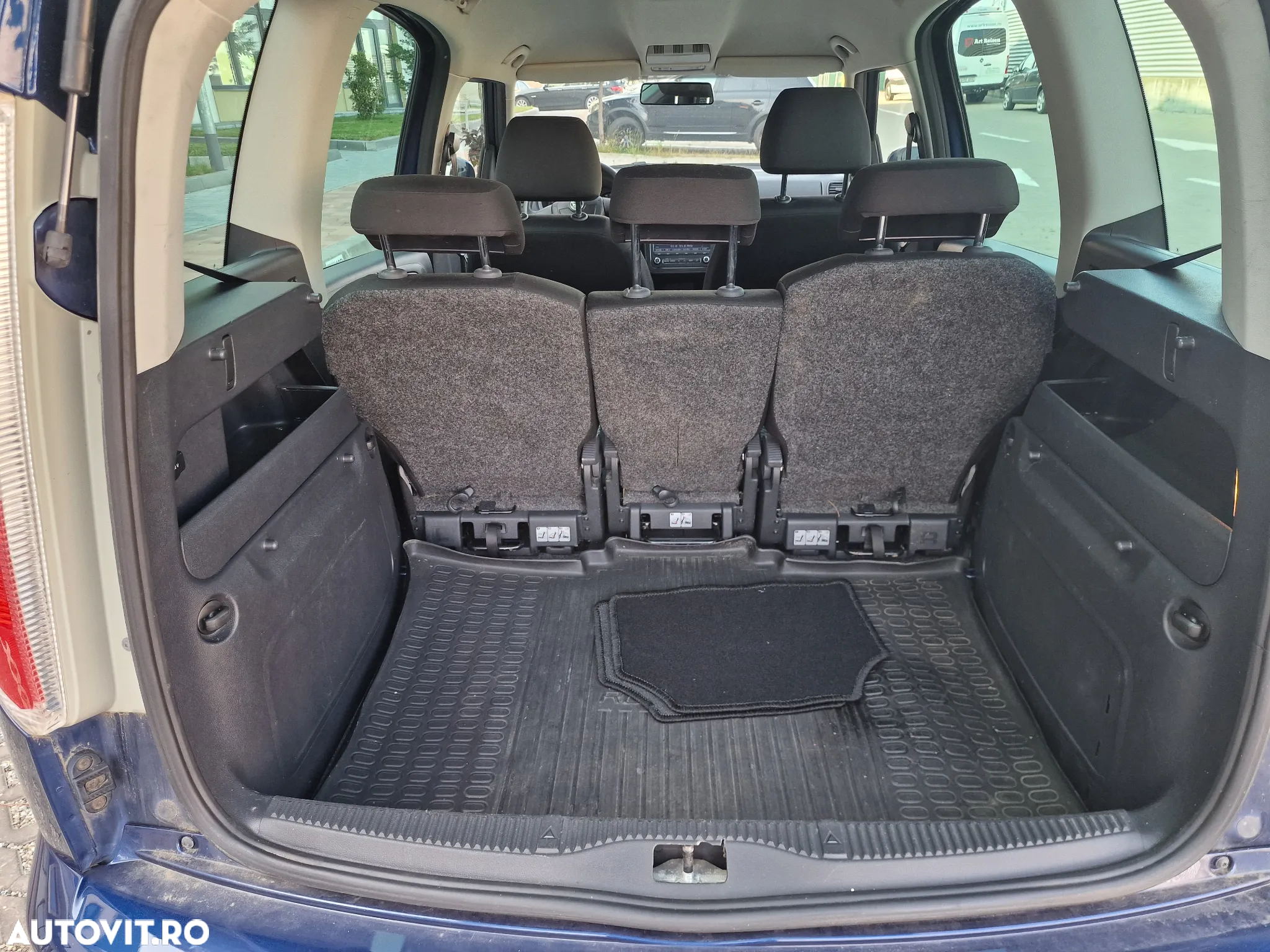 Skoda Roomster 1.2 TSI Ambition PLUS EDITION - 12