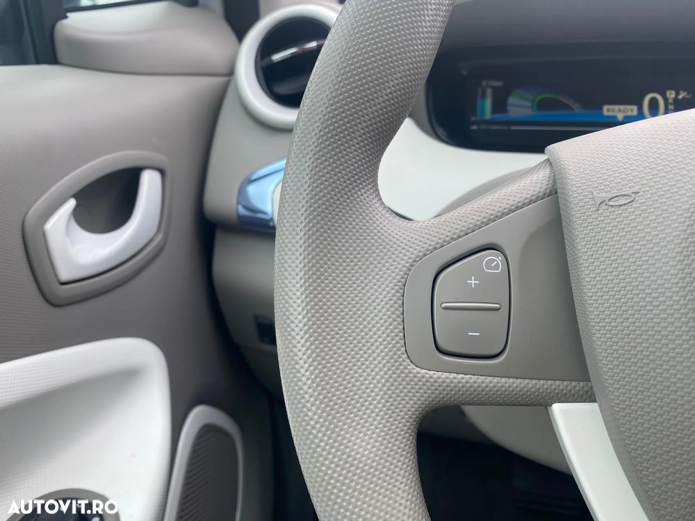 Renault ZOE - 18