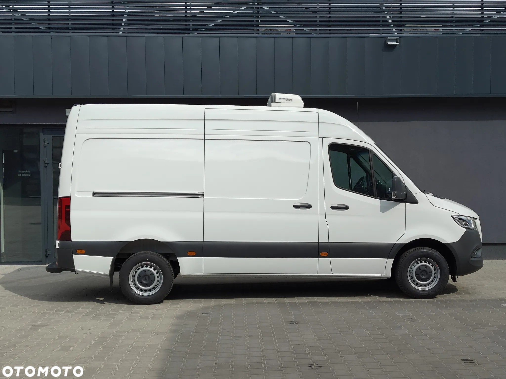 Mercedes-Benz Sprinter - 5