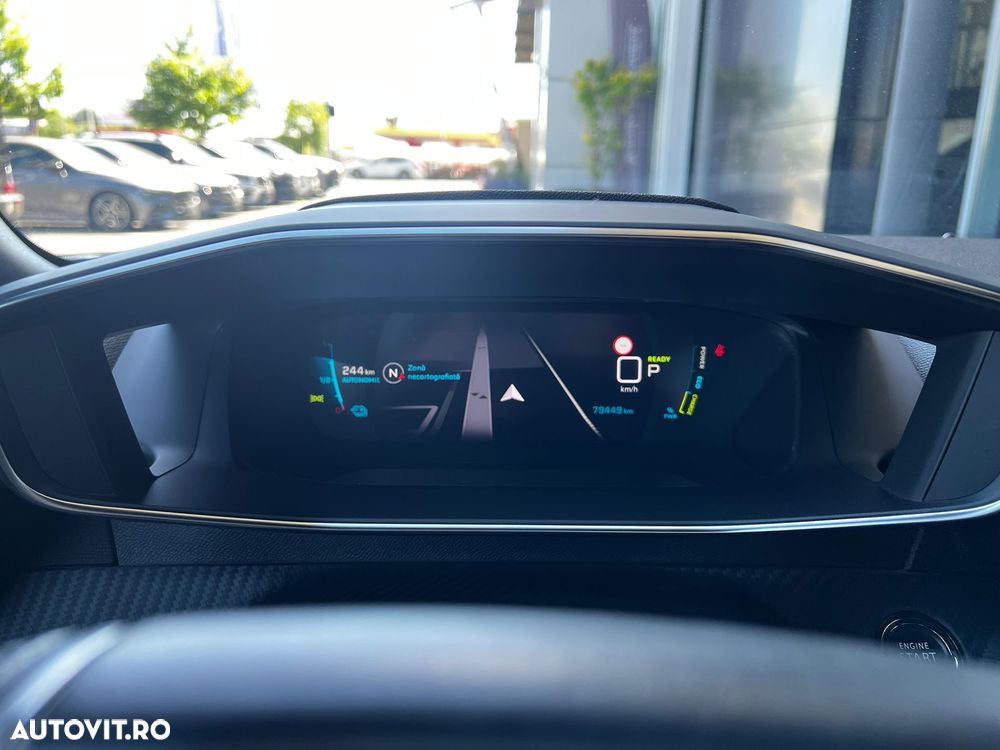 Peugeot 2008 50 kWh GT - 25