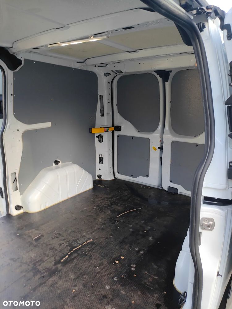 Ford TRANSIT CUSTOM 2020r 2,0 TDCI 130KM L1H1 DUBEL DRZWI EURO 6 LEDY CENA BRUTTO VAT 23% - 32
