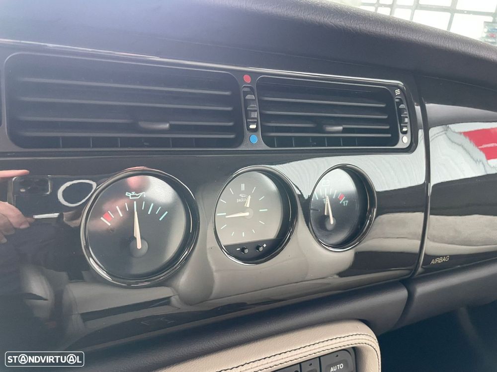 Jaguar XK XK8 4.0 Convertible Sport - 17