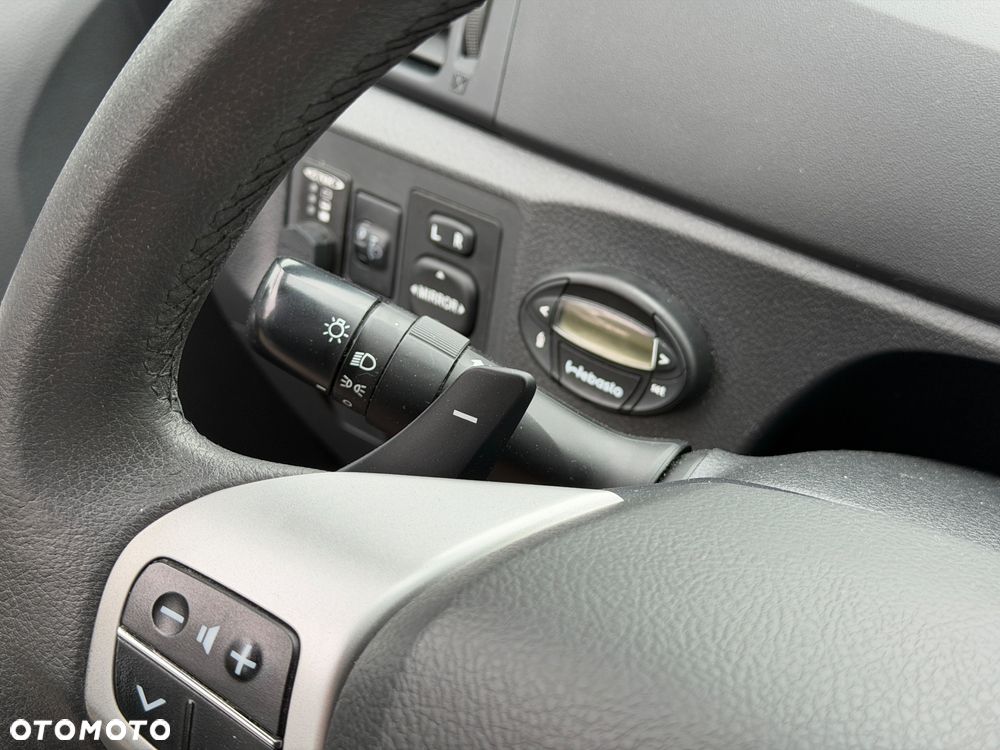 Toyota Verso 1.8 Multidrive Edition - 19