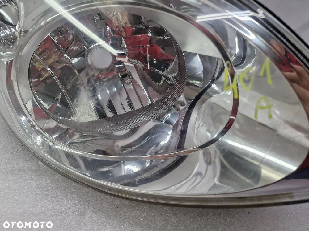 RENAULT TWINGO 2 II 07-12 LEWA / PRAWA LAMPA PRZEDNIA PRZÓD JASNA , NR AUKCJI LA401 - 4