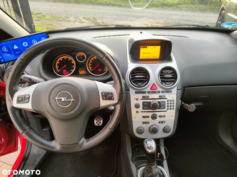 Opel Corsa 1.6T GSI - 6
