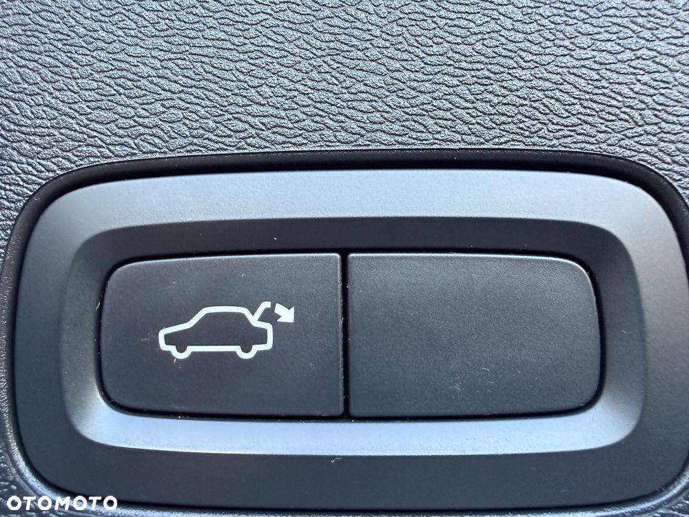 Volvo XC 60 B4 D AWD Geartronic Inscription - 13