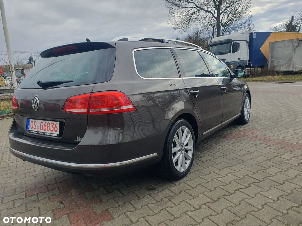 Volkswagen Passat 2.0 Blue TDI SCR Highline - 3