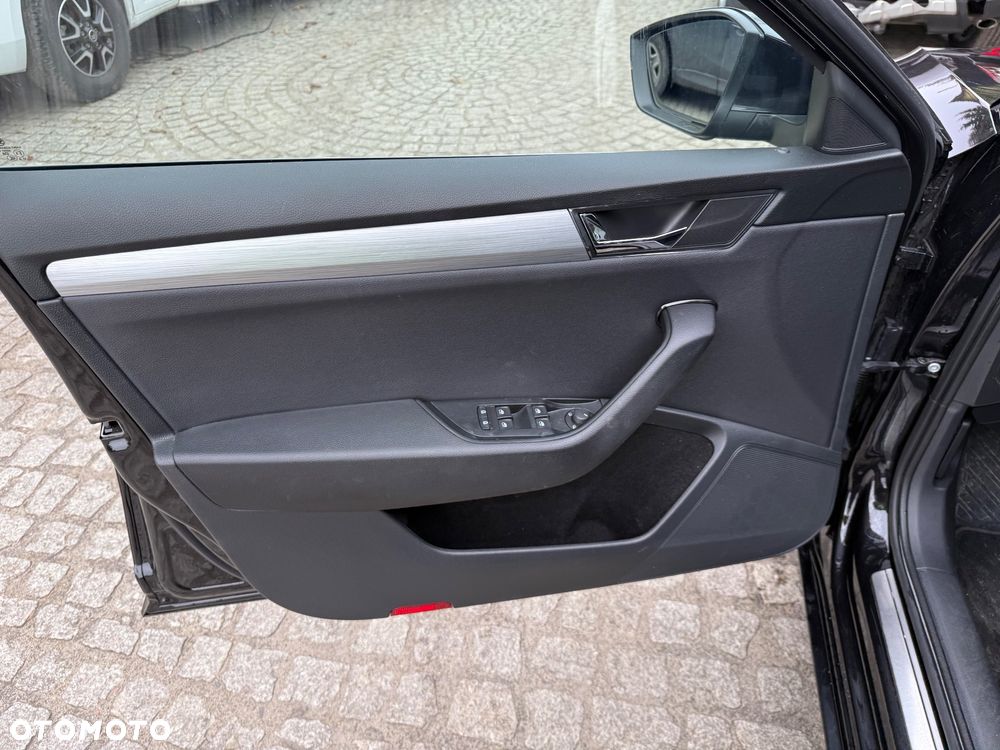 Skoda Superb 2.0 TDI Style DSG7 - 20