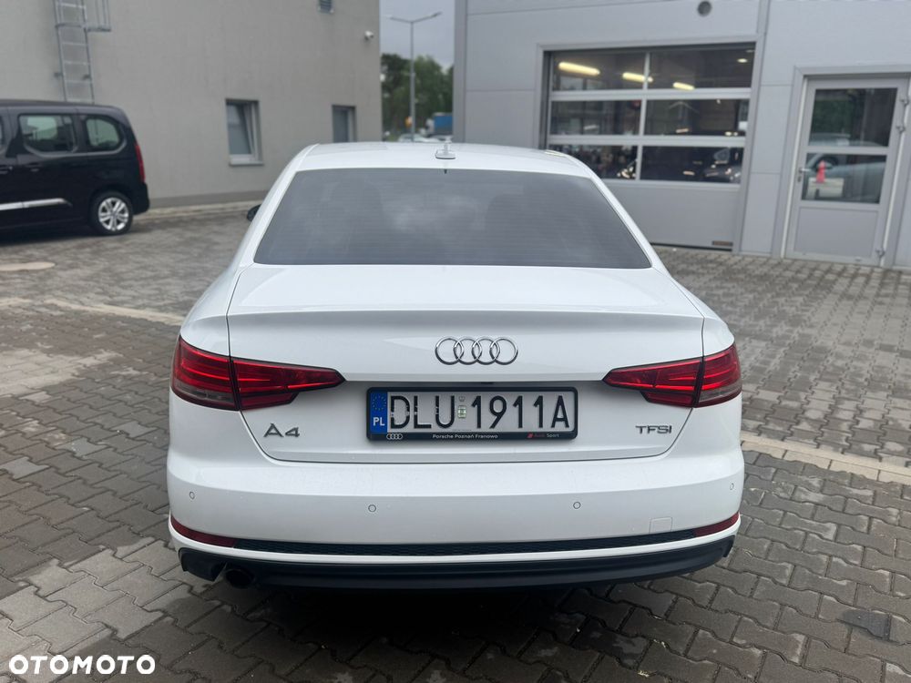 Audi A4 Limousine - 6