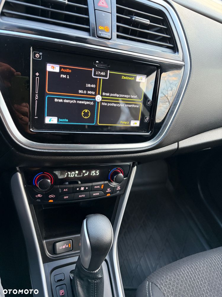 Suzuki SX4 S-Cross 1.4 SHVS Premium 4WD - 11