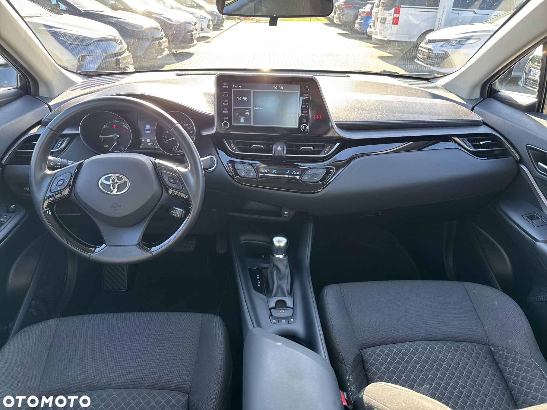 Toyota C-HR - 11
