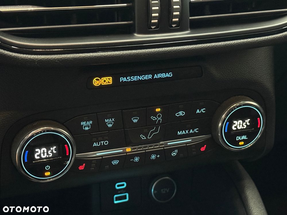 Ford Kuga 1.5 EcoBoost ST-LINE X - 27