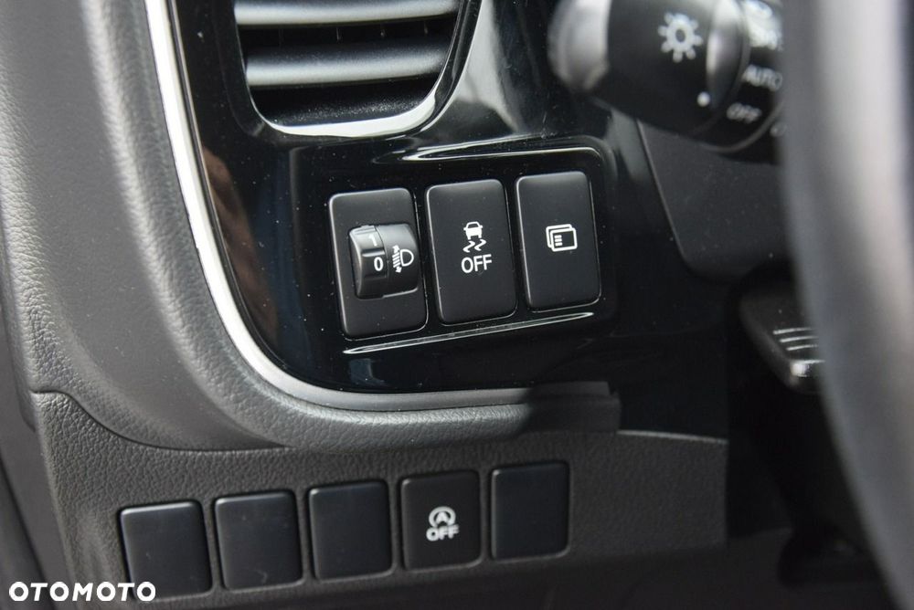 Mitsubishi Outlander 2.0 2WD Edition 100 - 25