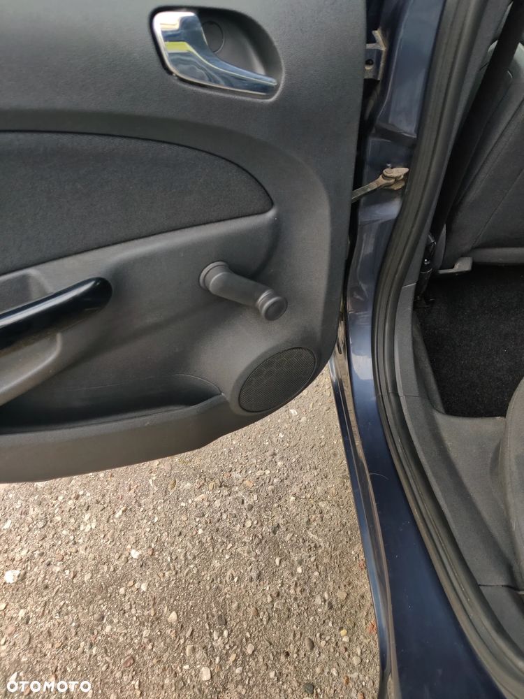 Opel Corsa 1.2 16V Enjoy - 12