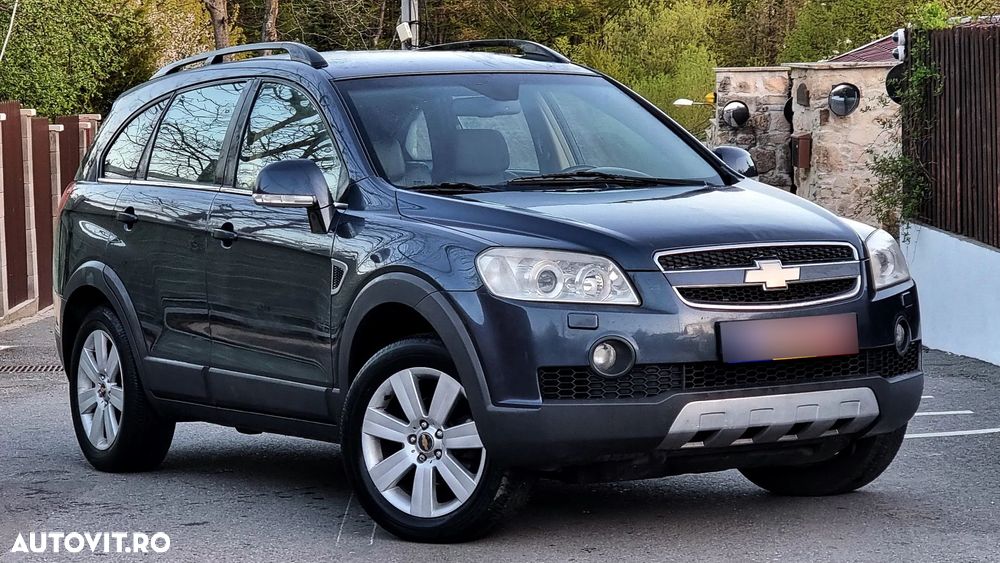 Chevrolet Captiva 2.0 4WD 7 Sitzer Automatik LT Exclusive - 3