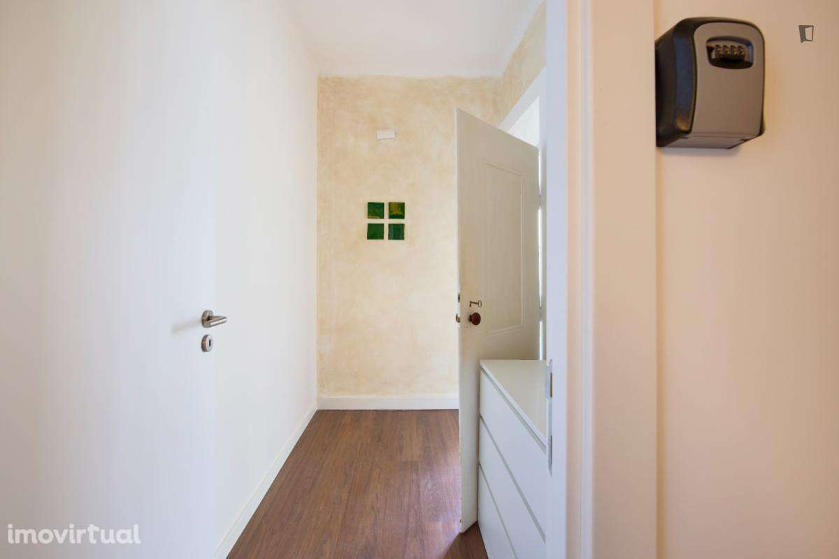 Quarto - localizado em São Bento Lisbon - Grande imagem: 4/37