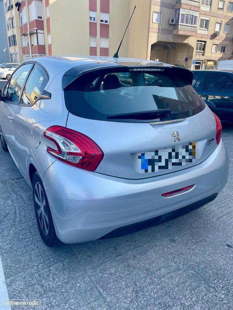 Peugeot 208 1.4 HDi Access - 10