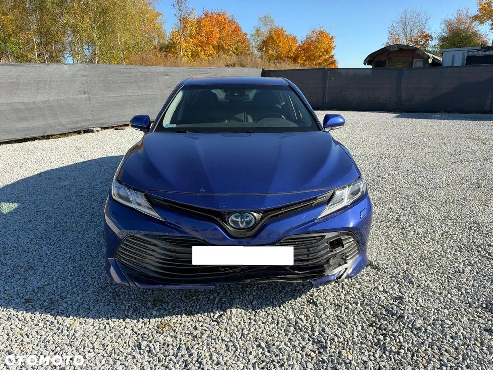 Toyota Camry 2019 photo 2
