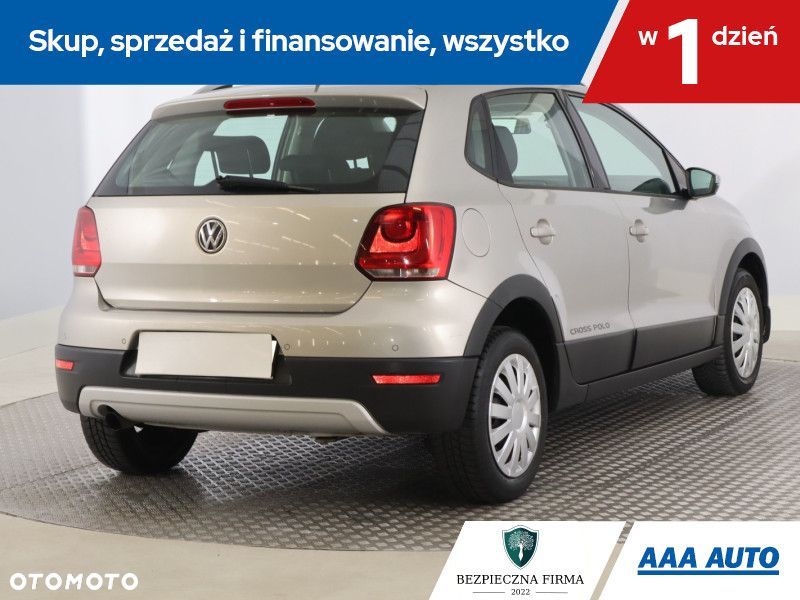 Volkswagen Polo - 7