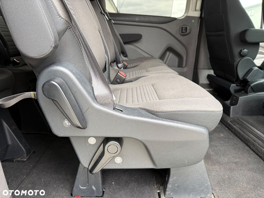 Ford Tourneo Custom 2.0 TDCi L2 Titanium SelectShift - 28