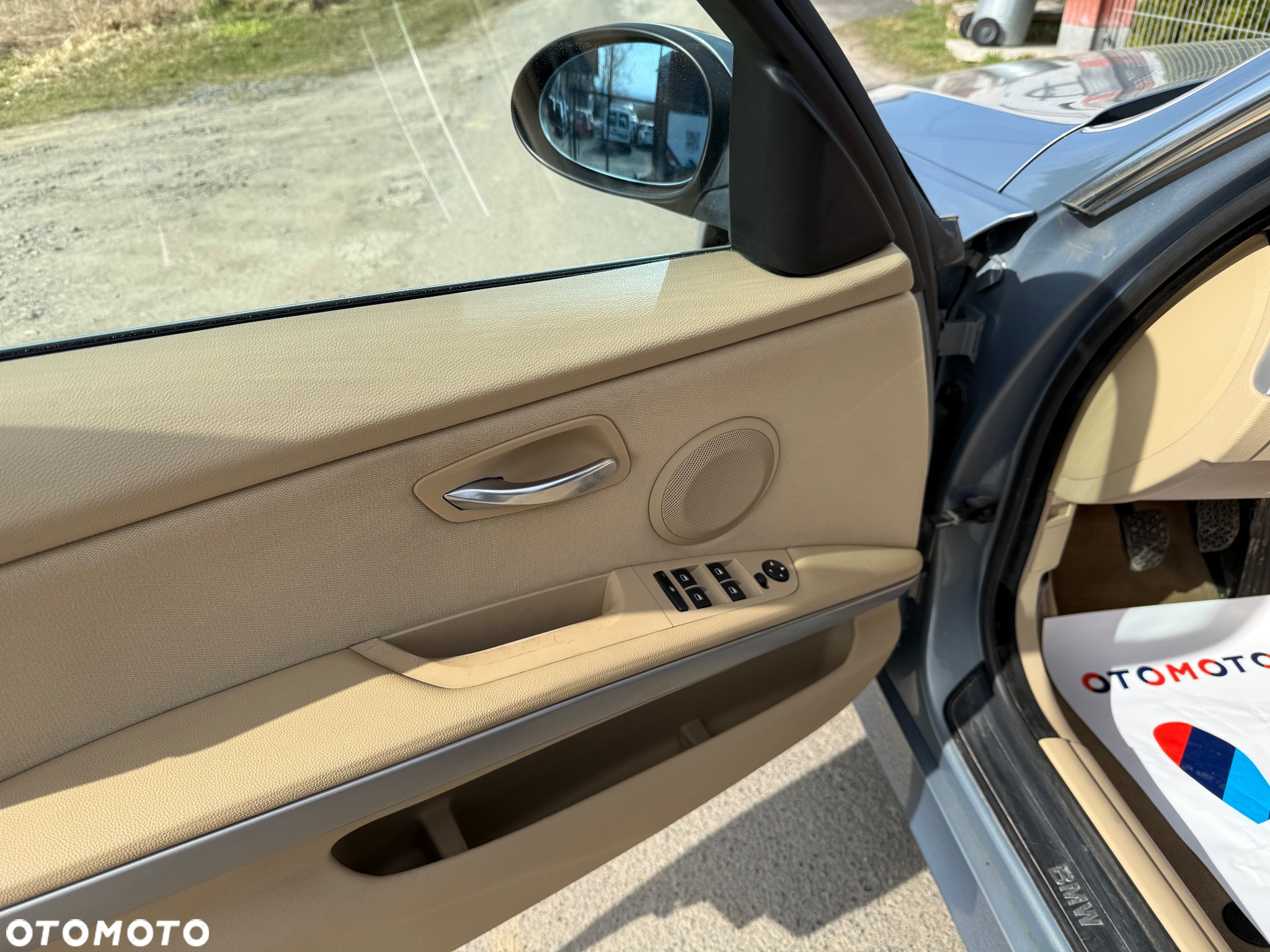 BMW Seria 3 325i - 14