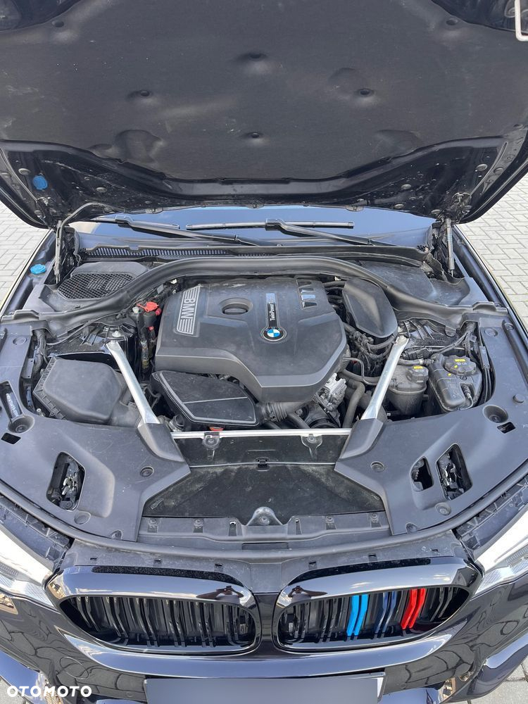 BMW Seria 5 530i xDrive M Sport sport - 26