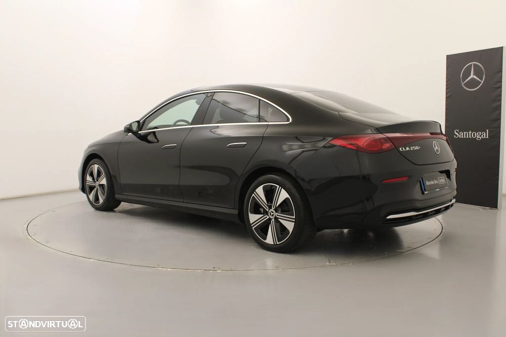 Mercedes-Benz CLA 250+ EQ - 10