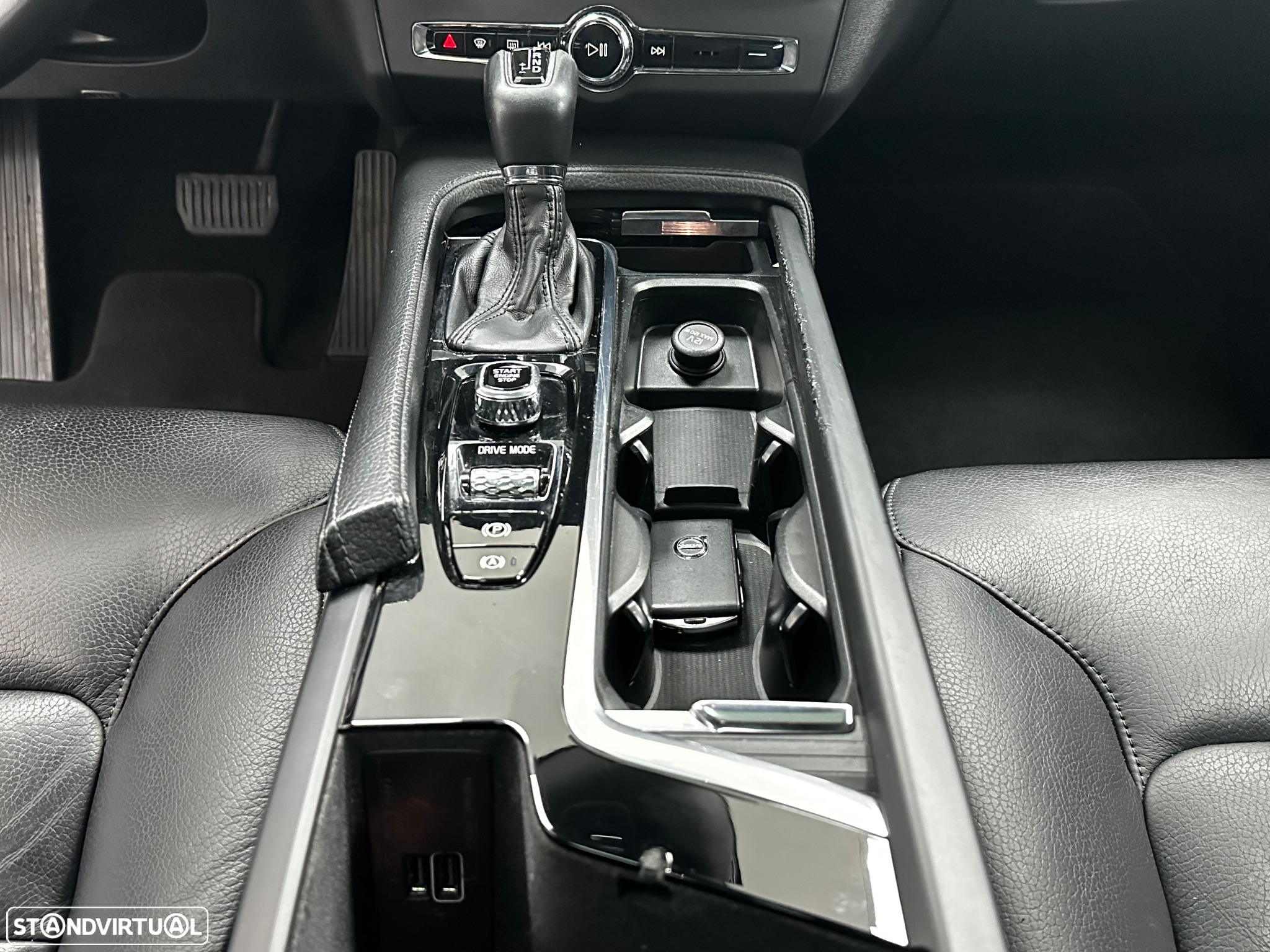 Volvo V90 2.0 D4 Momentum Plus Geartronic - 12