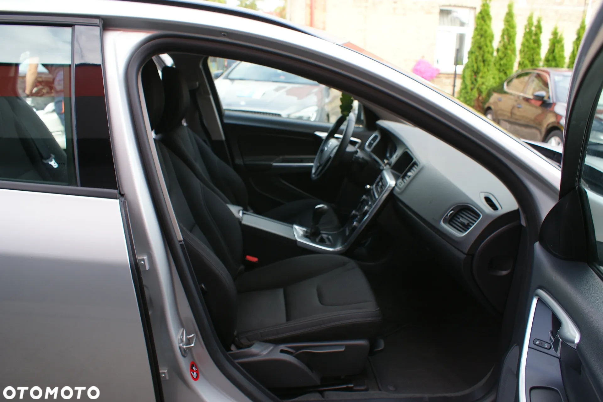 Volvo V60 D2 Drive-E Momentum - 7