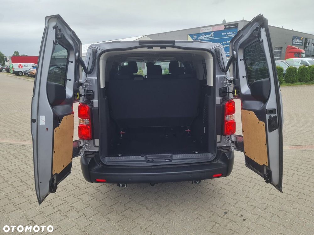Opel Vivaro - 10