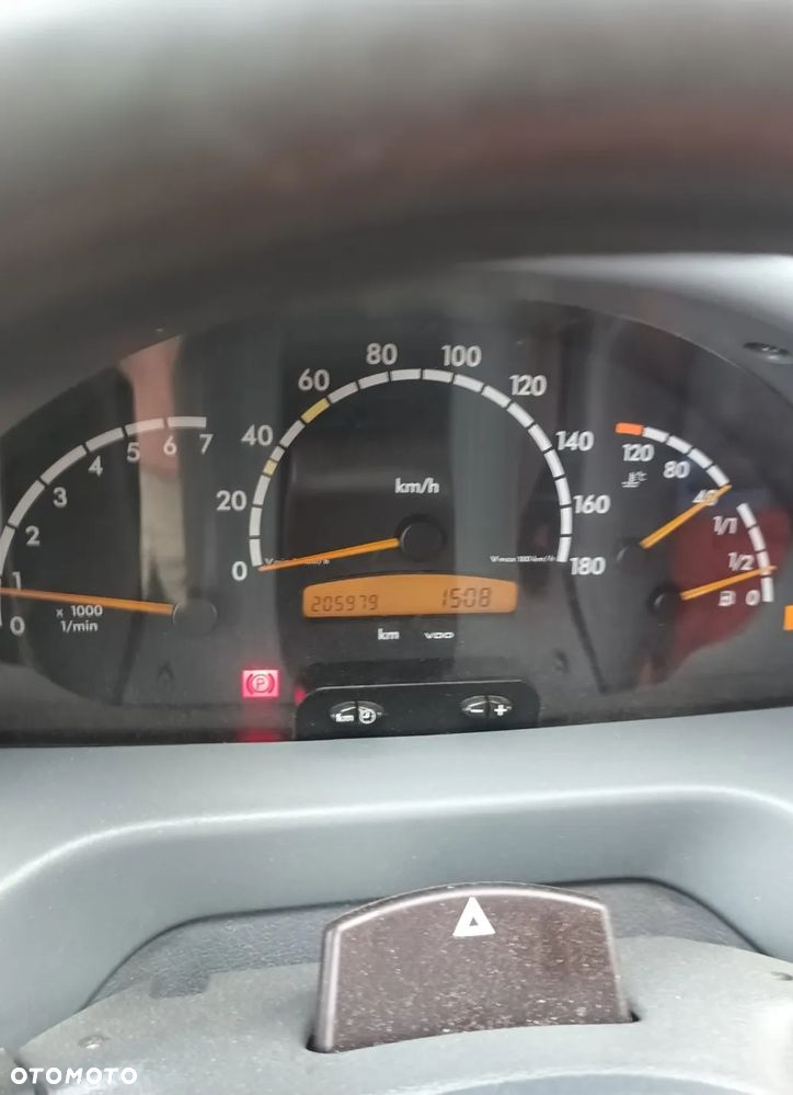 Mercedes-Benz Sprinter - 5
