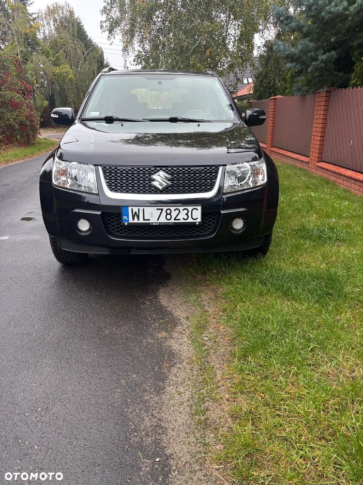 Suzuki Grand Vitara 2011 photo 2