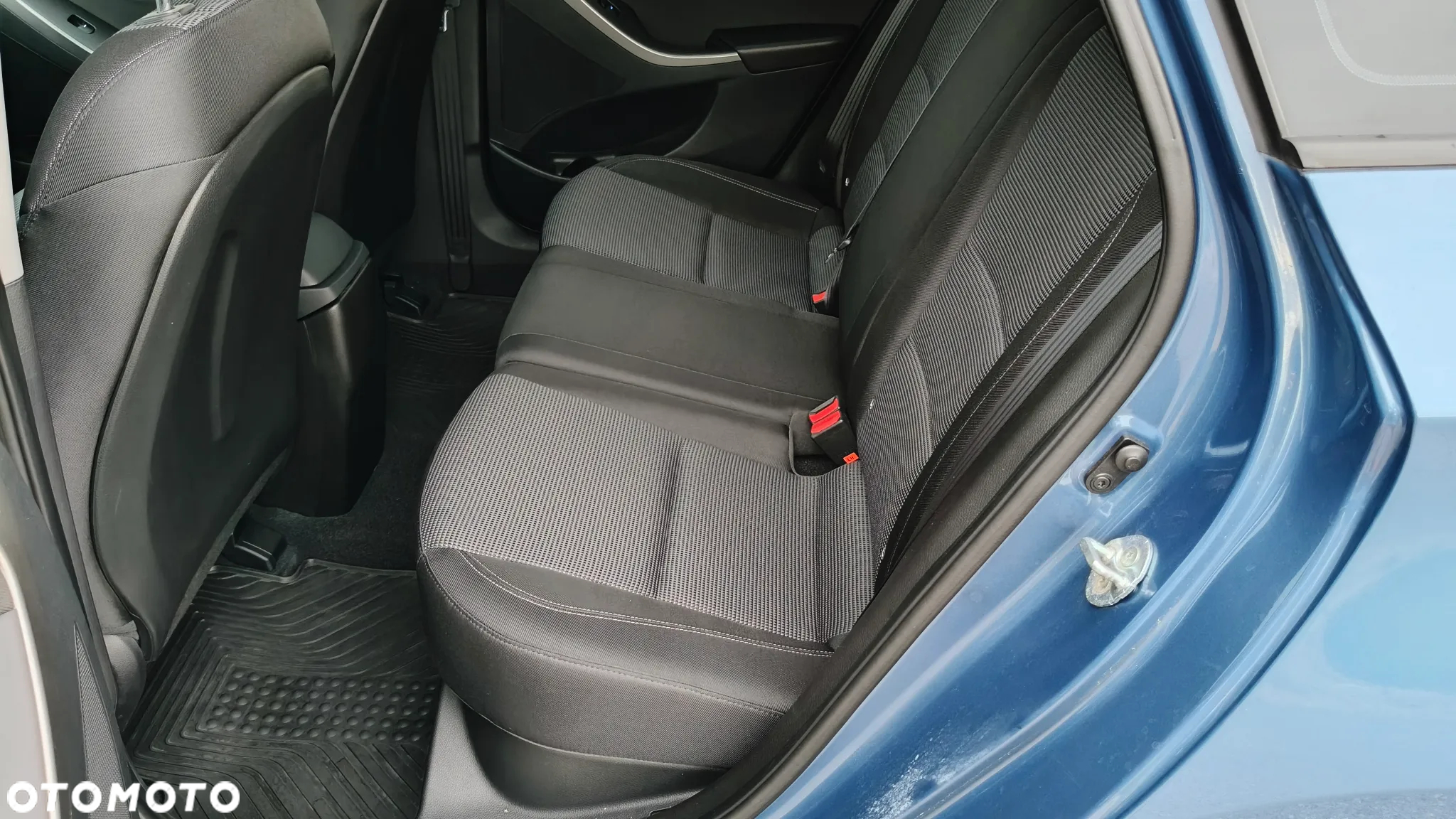 Hyundai i30 1.6 Comfort - 9