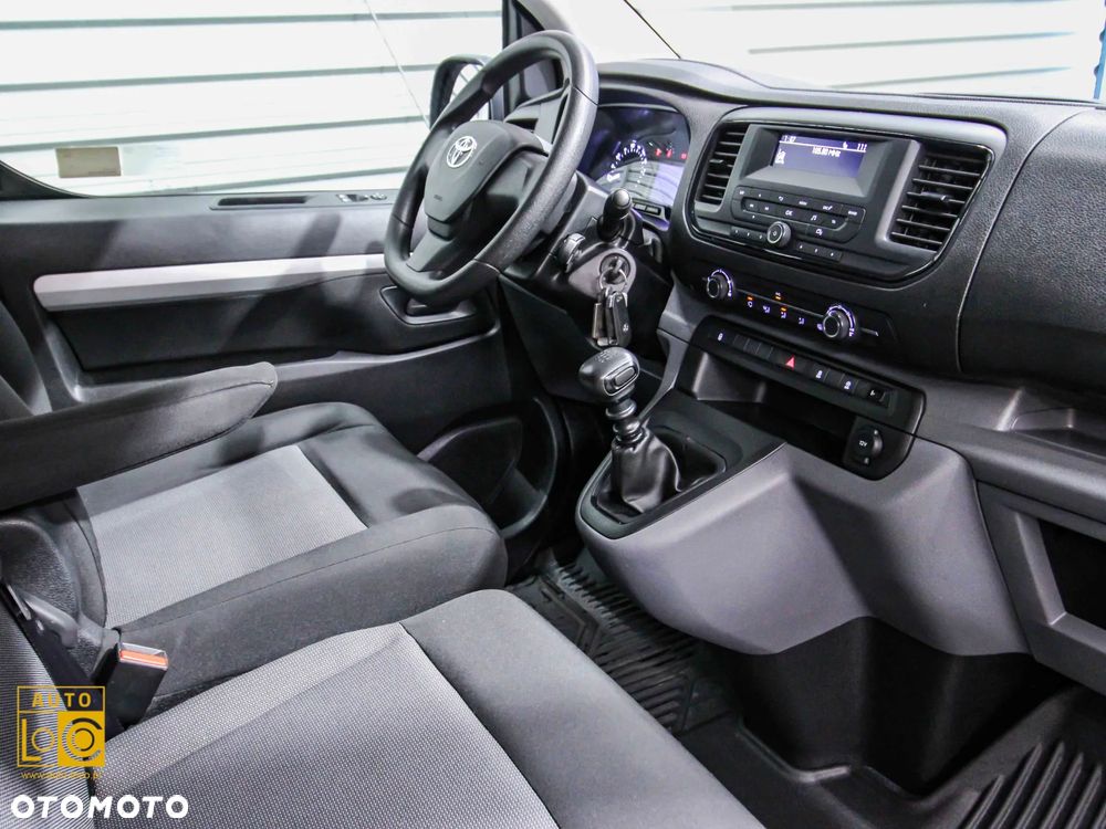 Toyota PROACE BRYGADÓWKA + 6 OSÓB - 17