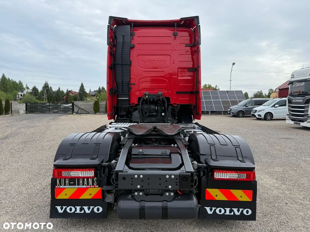 Volvo FH 500  // KLIMA POSTOJOWA //  ZABUDOWY MIĘDZYOSIOWE //FULL LED // ALCOA DURA BRIGHT/ NAVI // ORUROWANIE // TRĄBY // - 9