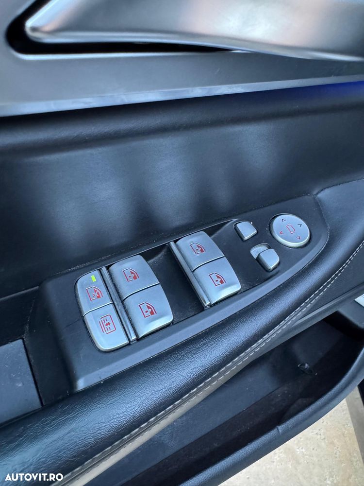 BMW Seria 7 740Ld xDrive - 19