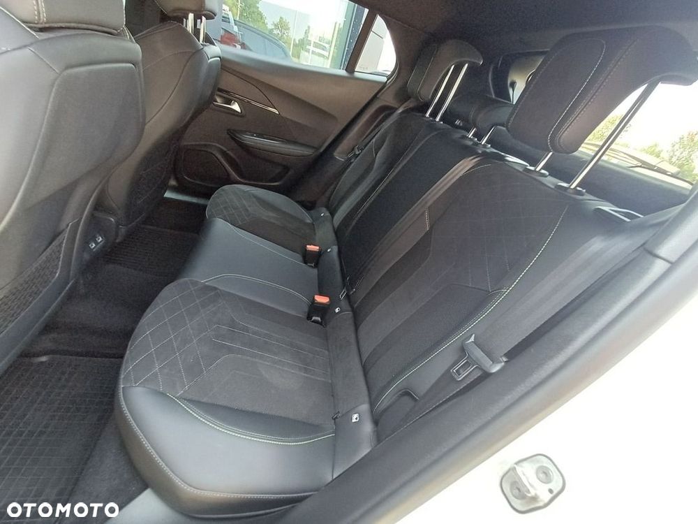 Peugeot 2008 - 31