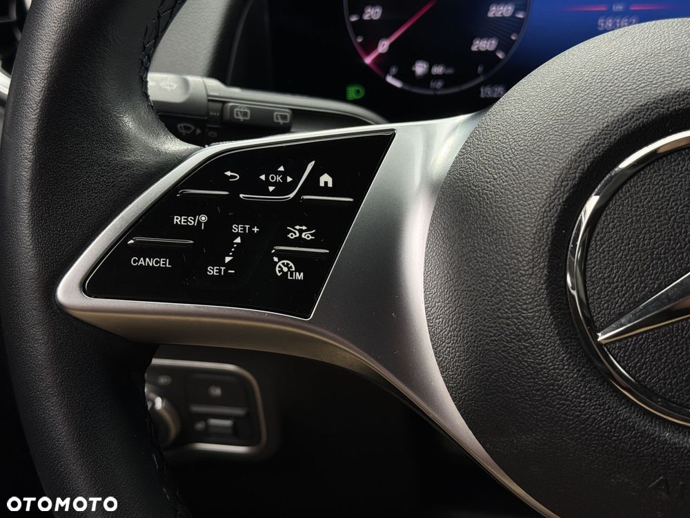 Mercedes-Benz GLB 2023