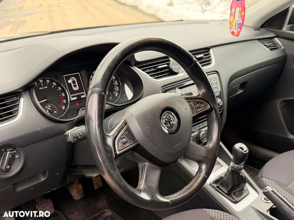 Skoda Octavia 1.6 TDI GREENLINE - 4