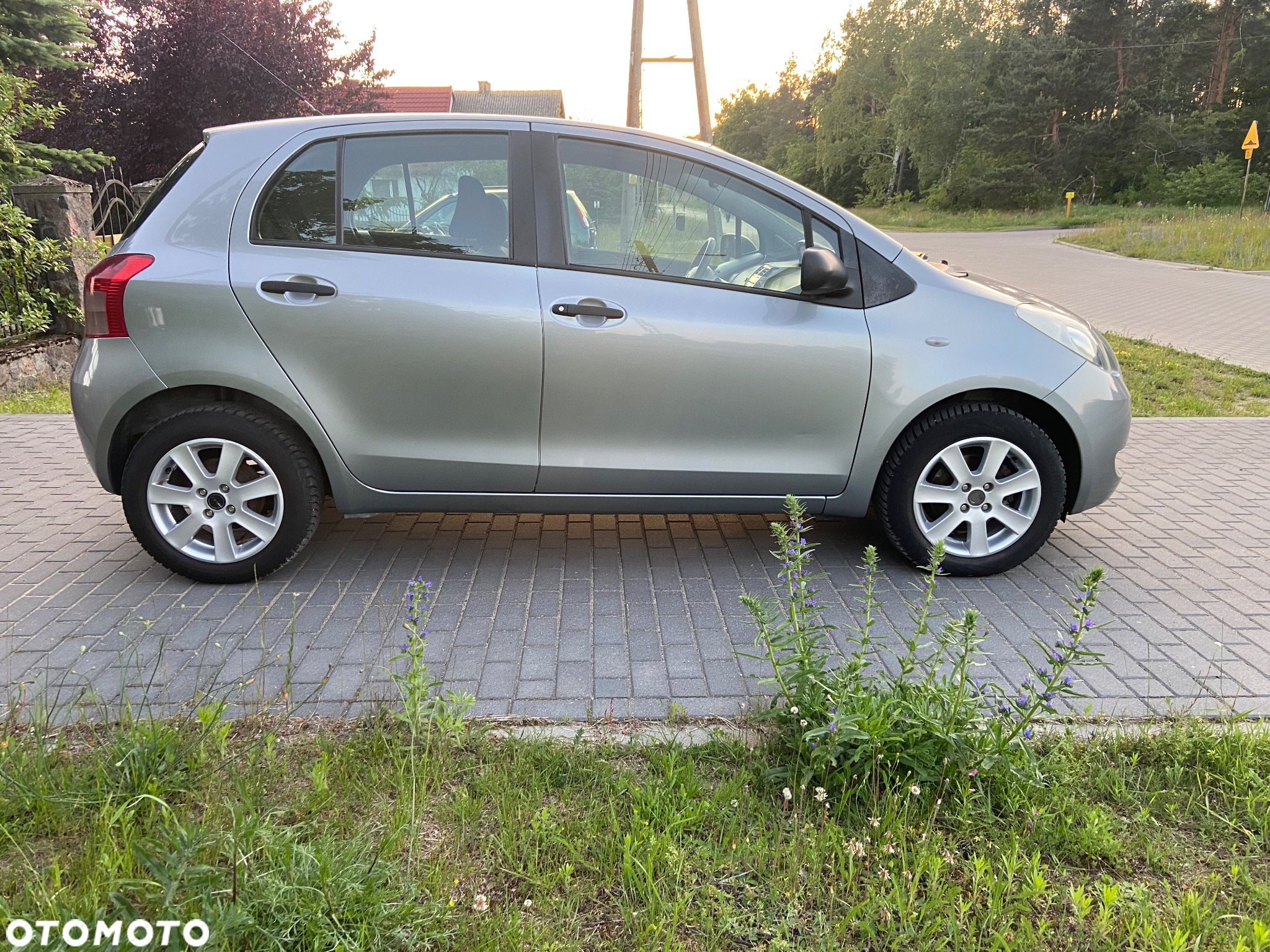 Toyota Yaris 1.3 VVT-i Executive - 8