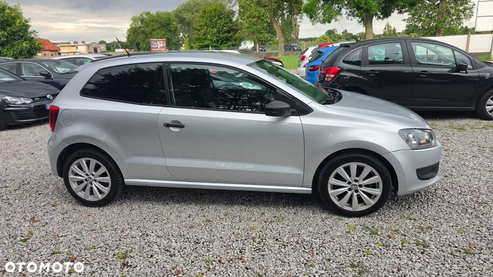 Volkswagen Polo - 8
