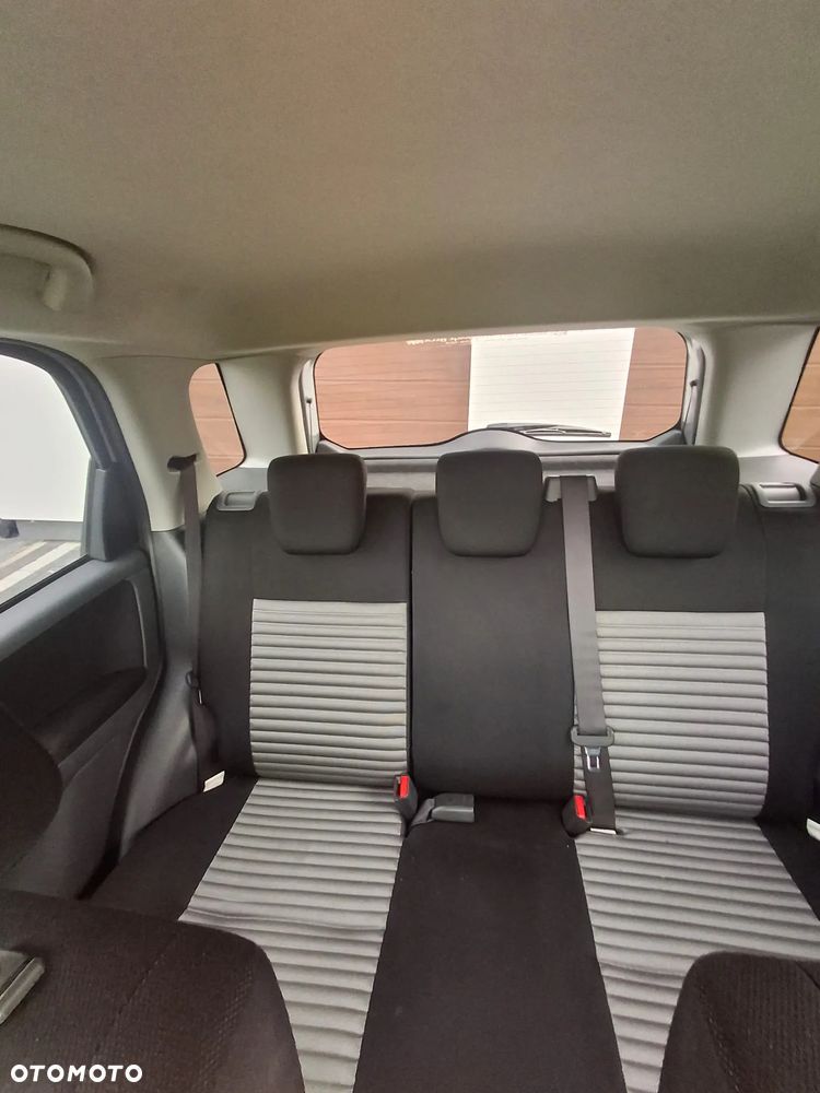 Suzuki SX4 - 10