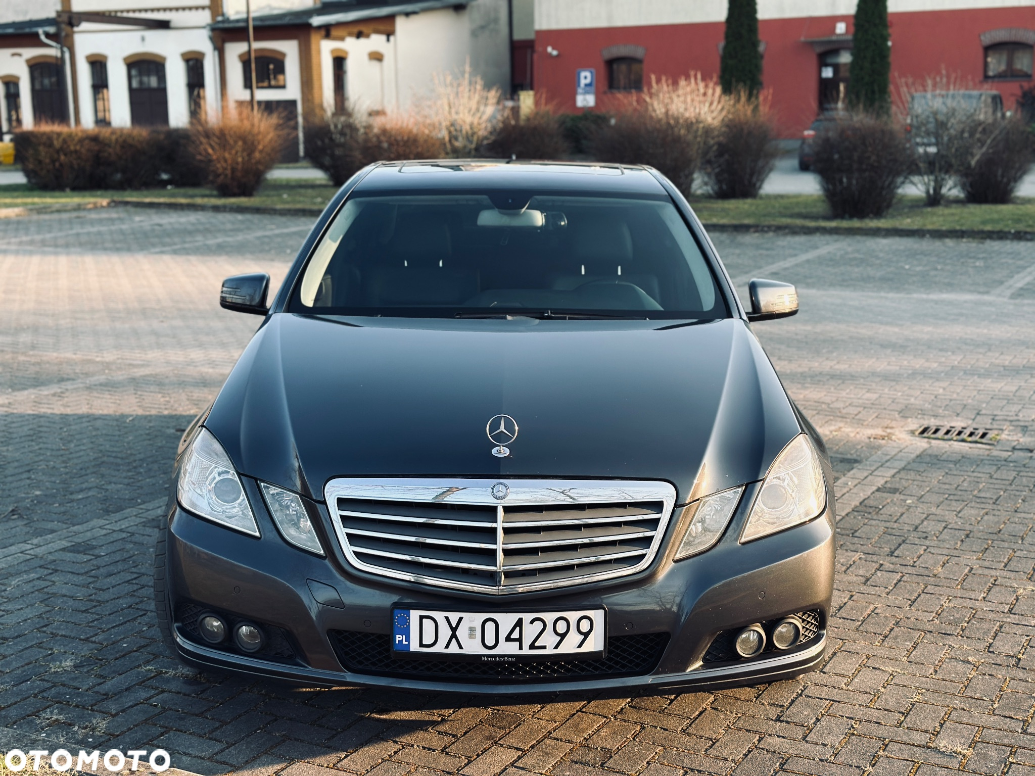 Mercedes-Benz Klasa E 220 T CDI DPF BlueEFFICIENCY Automatik - 3