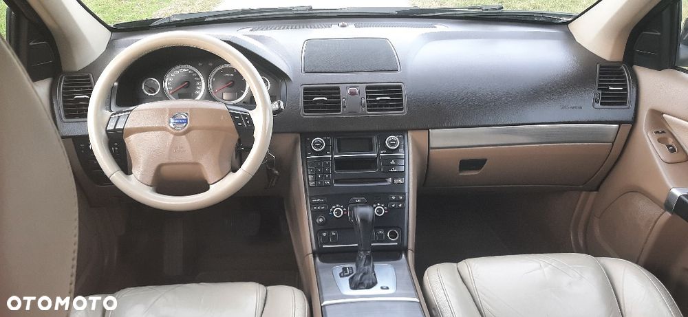 Volvo XC 90 - 3