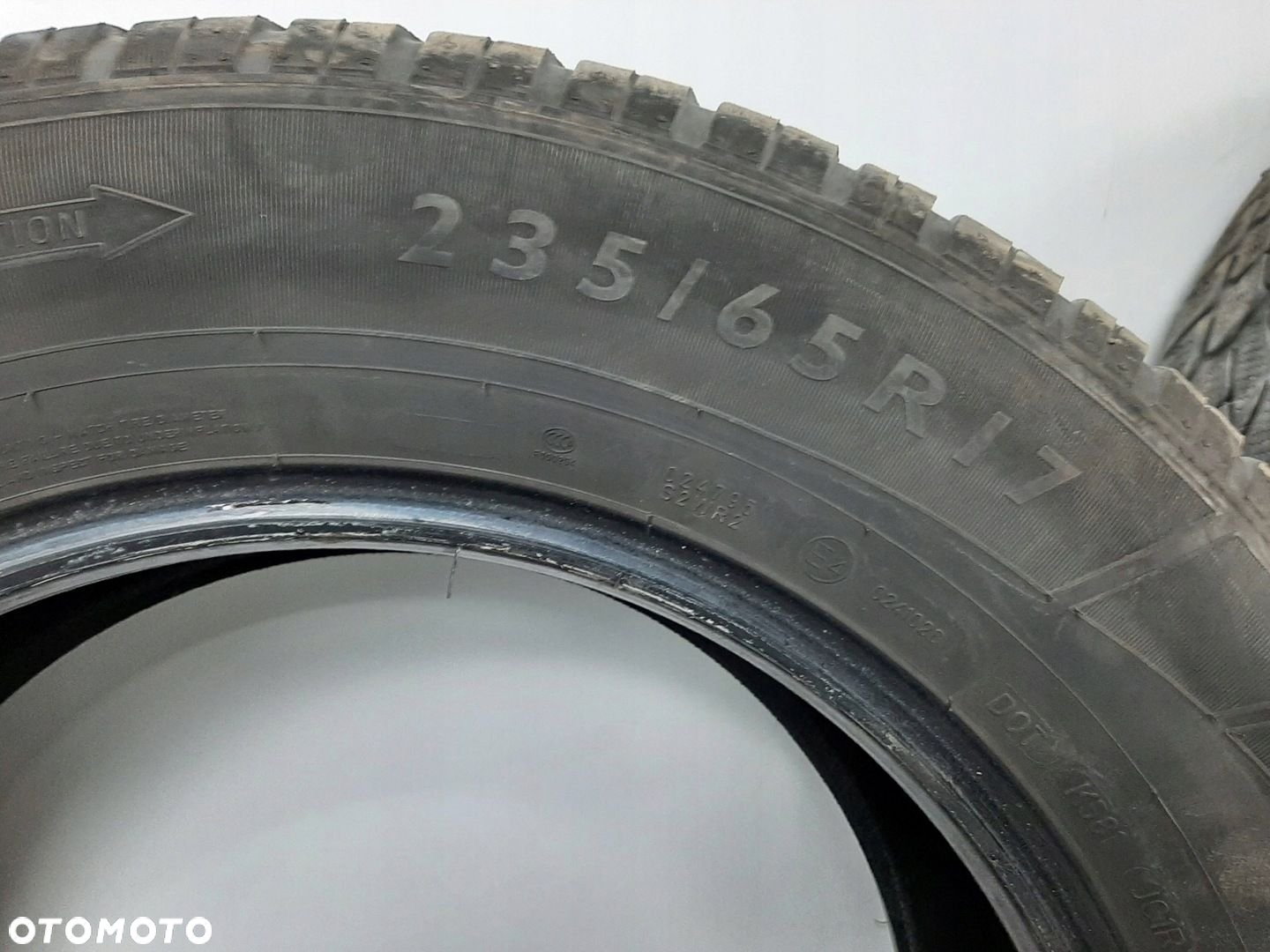 OPONY DUNLOP SP WINTER SPORT 3D 235/65R17 104H 2016 BIEZNIK 4MM ZIMA 4SZT - 4