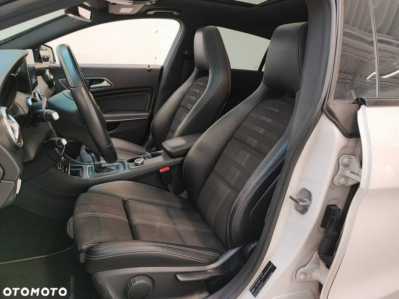 Mercedes-Benz CLA 200 AMG Line - 7