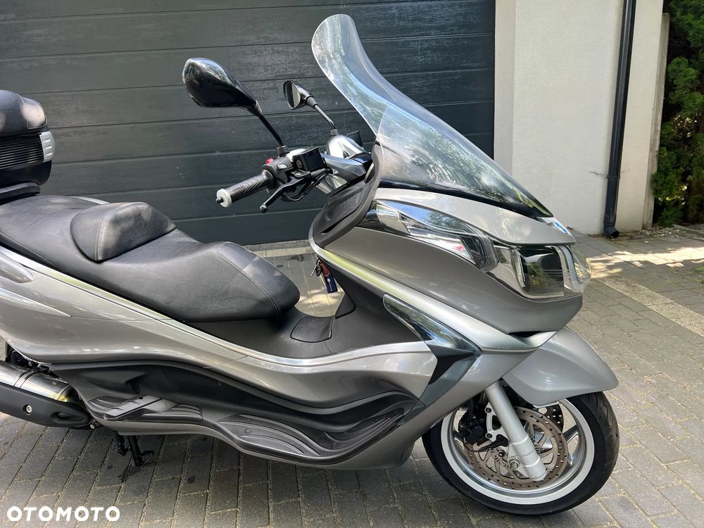 Piaggio X10 - 6